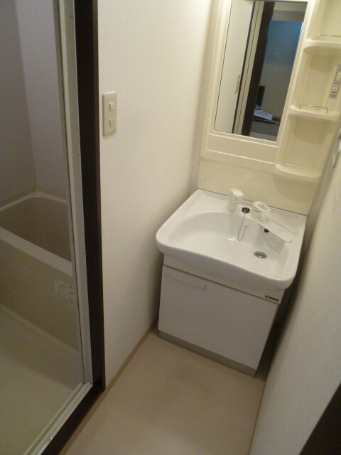 物件内観写真15　(洗面)