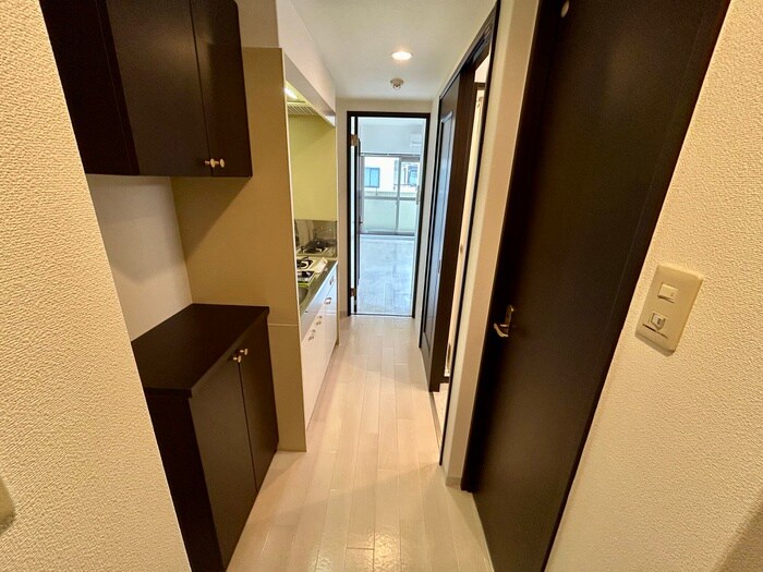 物件内観写真18　(廊下)