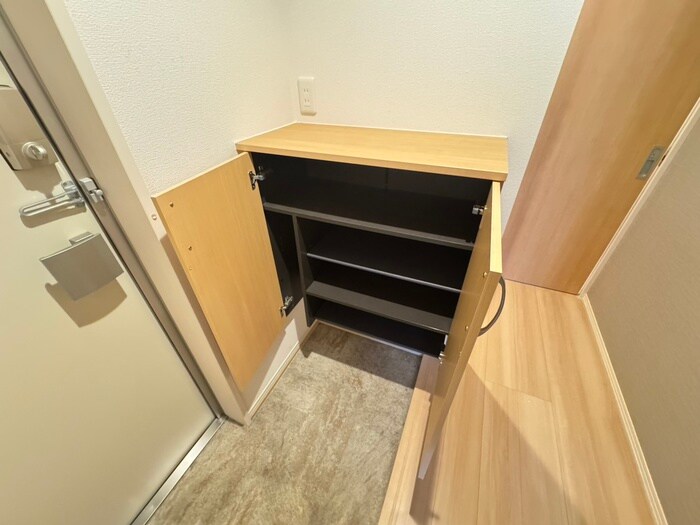 物件内観写真17　(靴箱)