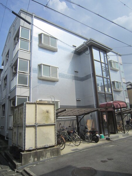 コスモボックス外観写真