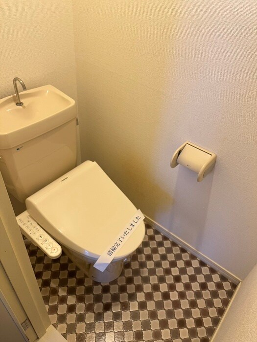 物件内観写真13　(トイレ)