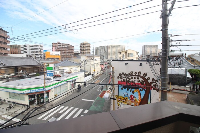 物件内観写真22　(室内からの展望)