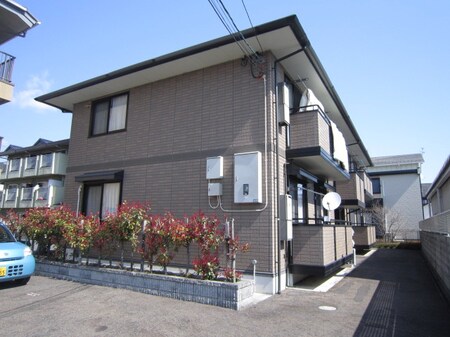 ホワイトマルベリ－外観写真