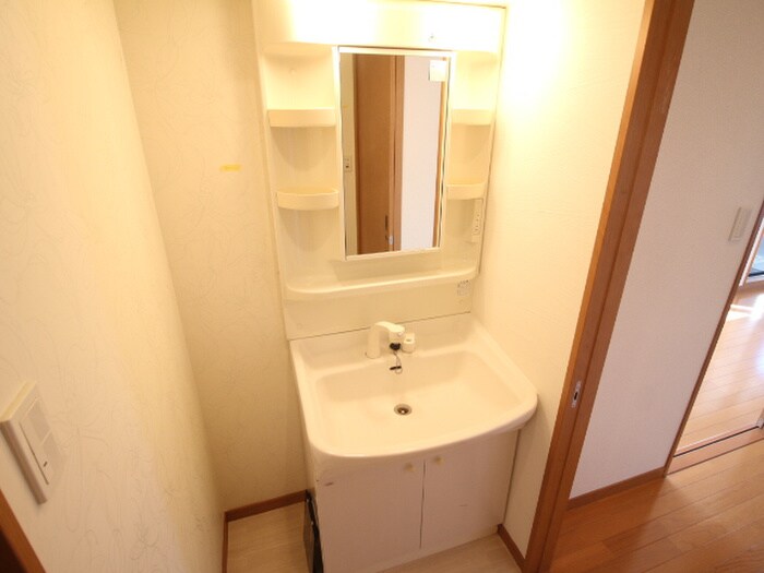 物件内観写真9　(洗面)