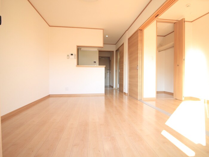 物件内観写真8　(居室)