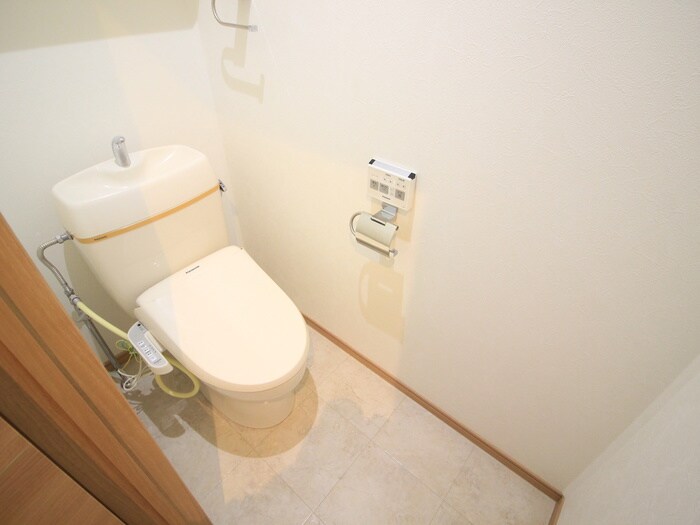 物件内観写真12　(トイレ)