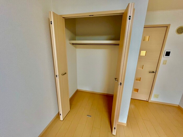 物件内観写真15　(収納)