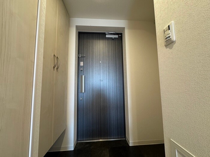物件内観写真14　(玄関)