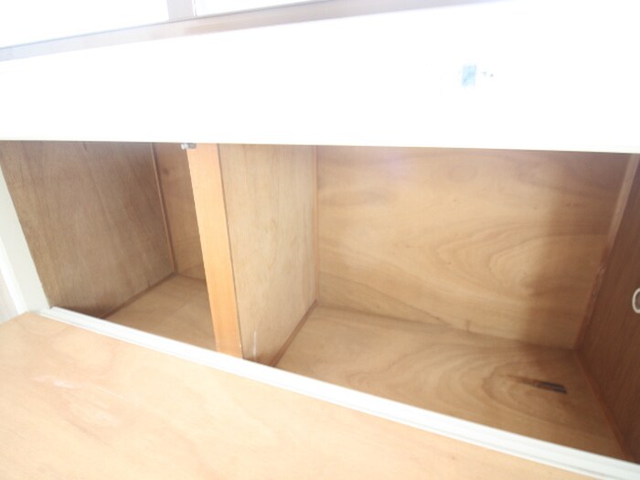 物件内観写真18　(収納)