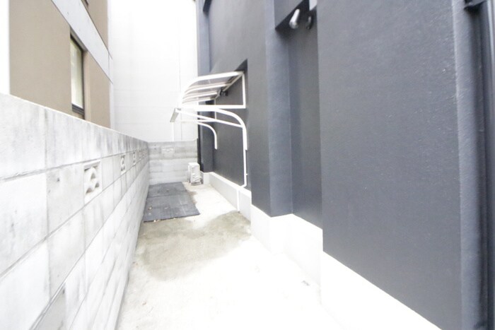 物件外観写真6　(駐輪場)