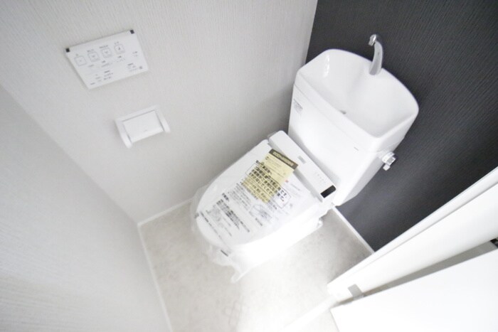 物件内観写真11　(トイレ)