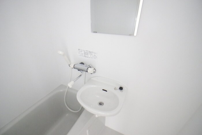 物件内観写真12　(洗面)