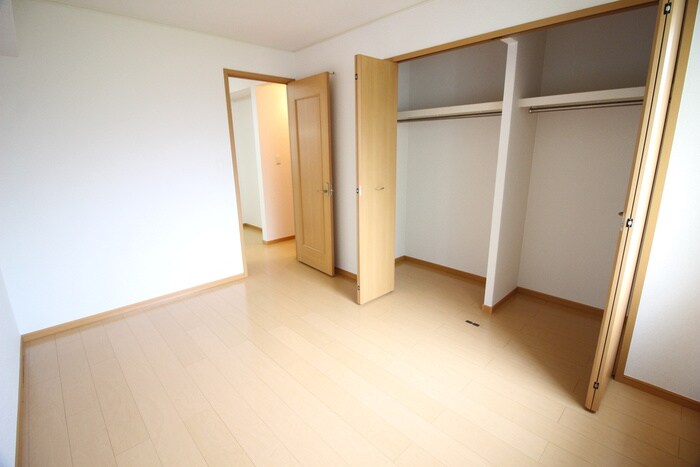 物件内観写真10　(居室)