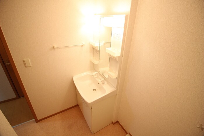 物件内観写真13　(洗面)