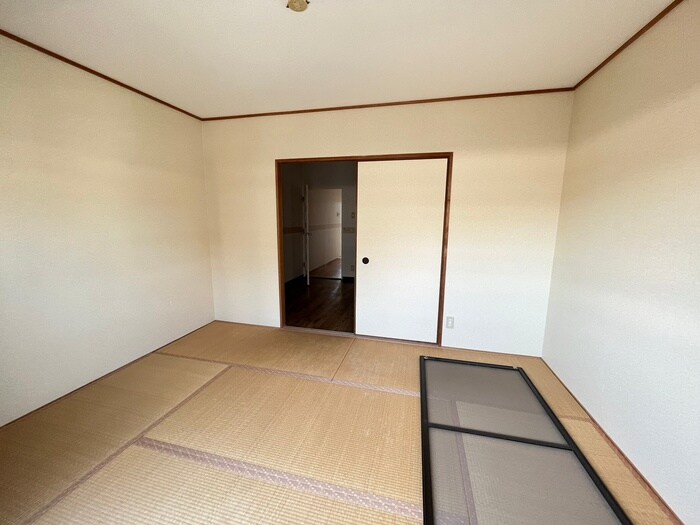 物件内観写真10　(居室)