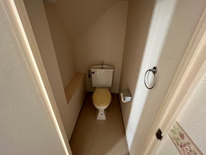 物件内観写真12　(トイレ)