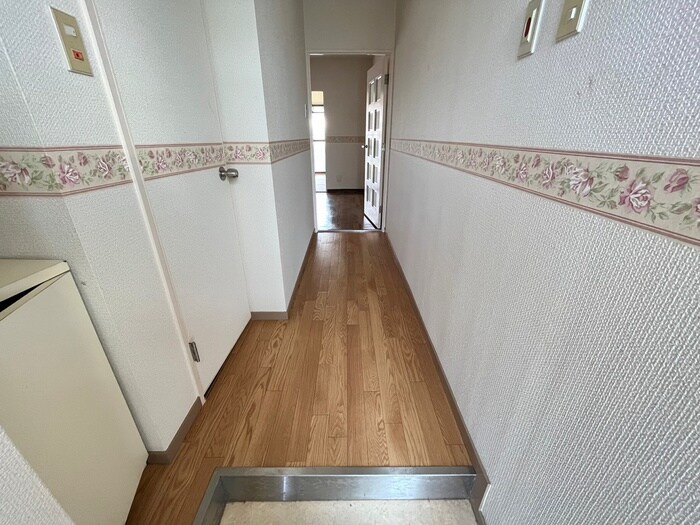 物件内観写真19　(廊下)
