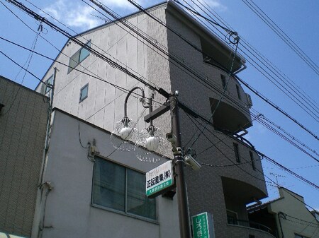 ベロ－ナコ－ト外観写真