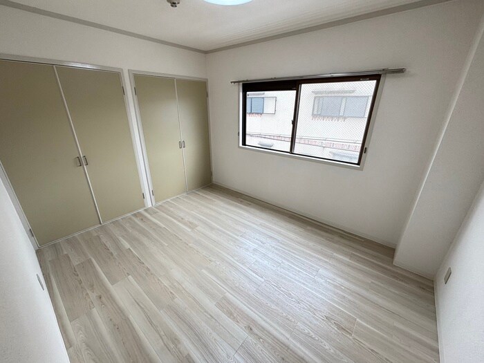 物件内観写真8　(居室)