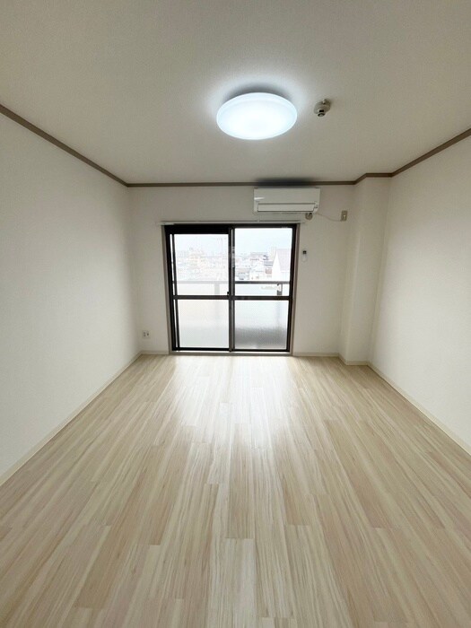 物件内観写真8　(居室)