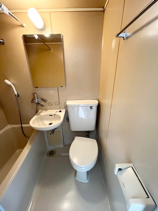 物件内観写真15　(トイレ)