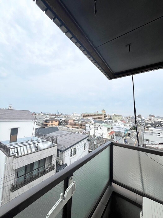 物件内観写真17　(室内からの展望)