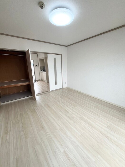 物件内観写真22　(居室)