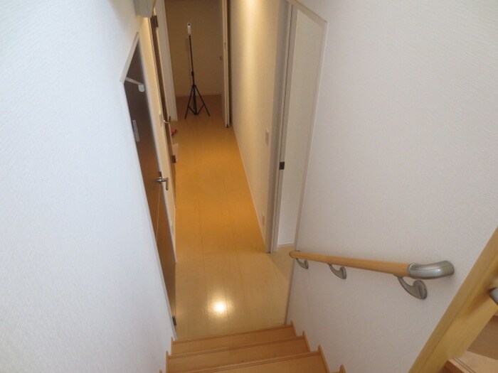 物件内観写真10　(廊下)