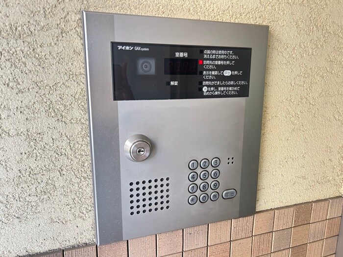 フラッティ梅小路のエントランス部分