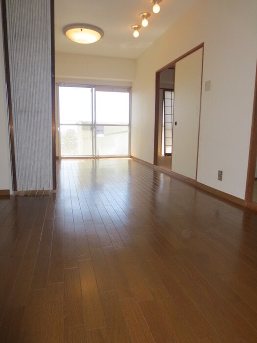 物件内観写真5　(居室)