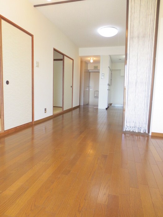 物件内観写真6　(居室)