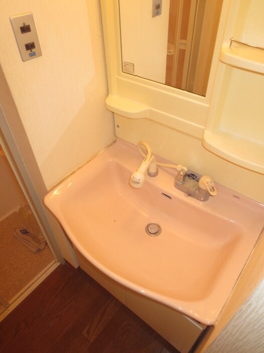 物件内観写真8　(洗面)