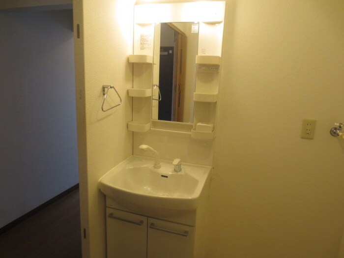 物件内観写真10　(洗面)