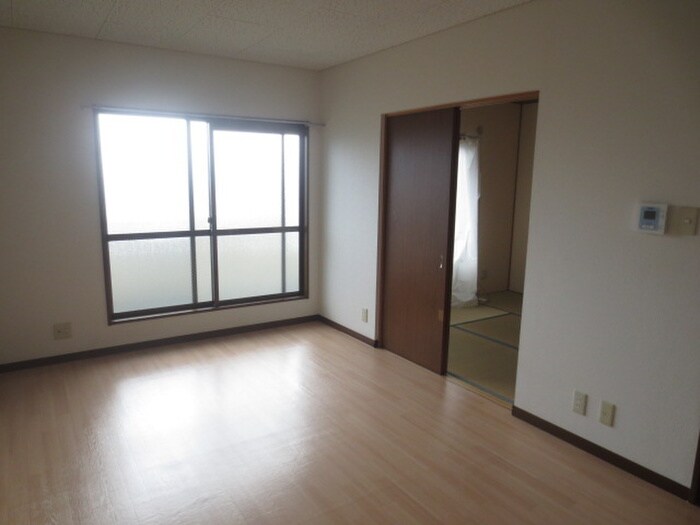 物件内観写真13　(居室)