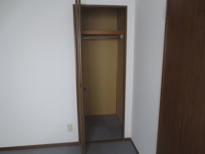 物件内観写真14　(収納)