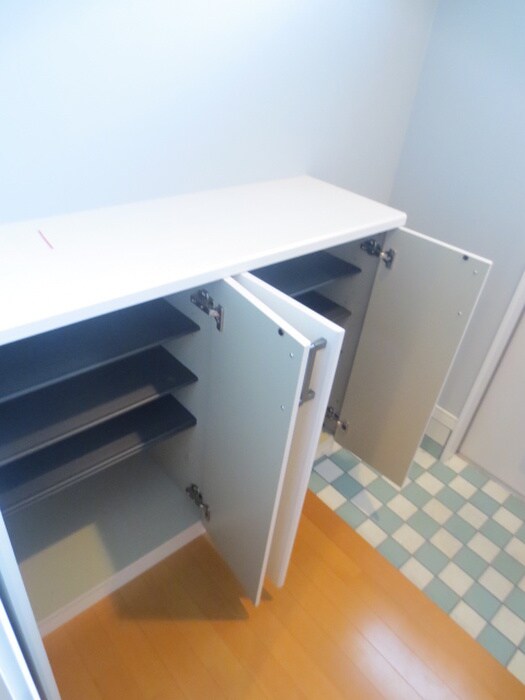 物件内観写真12　(靴箱)