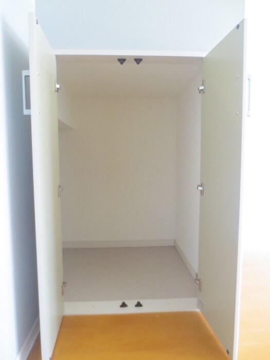 物件内観写真13　(収納)