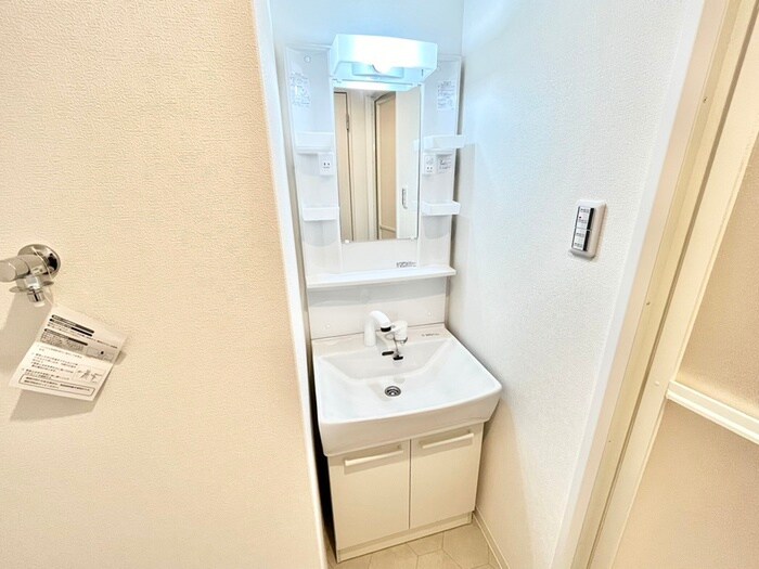 物件内観写真13　(洗面)