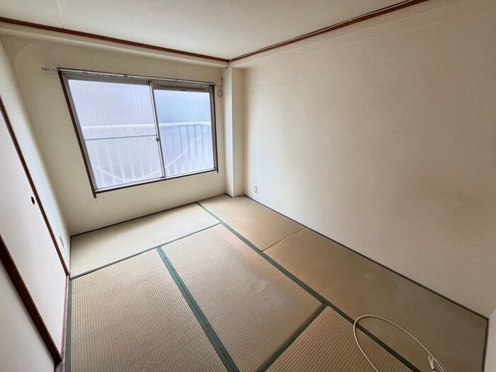 物件内観写真9　(居室)