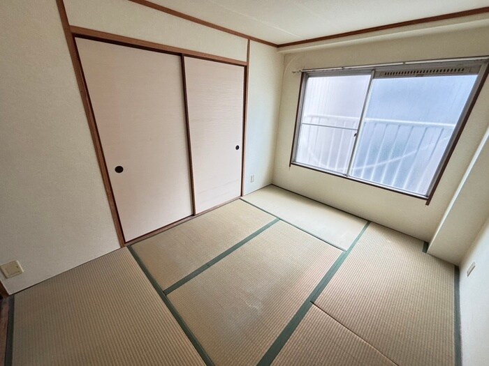 物件内観写真10　(居室)