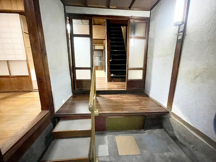 物件内観写真14　(廊下)