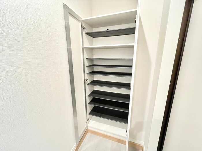 物件内観写真19　(靴箱)