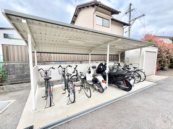 駐輪場