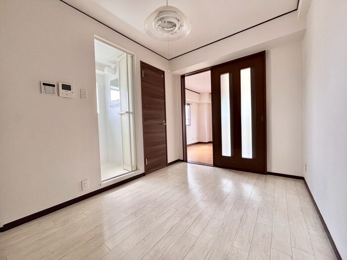 物件内観写真9　(居室)