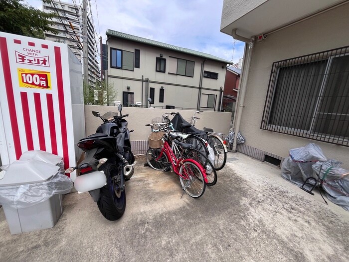 物件外観写真6　(駐輪場)