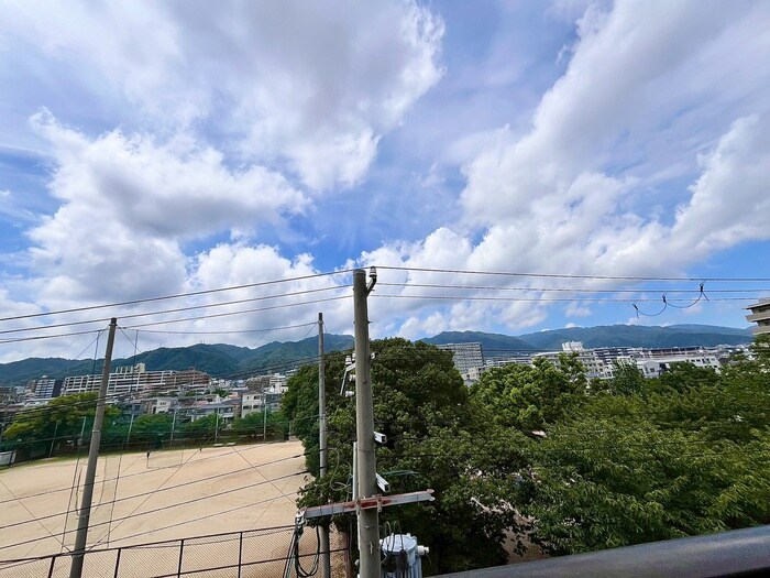 物件内観写真19　(室内からの展望)