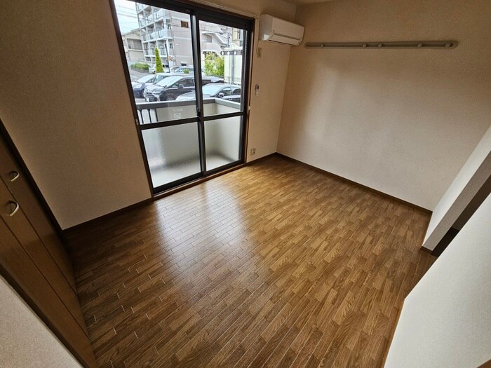 物件内観写真17　(居室)