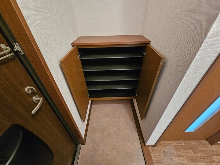 物件内観写真18　(靴箱)