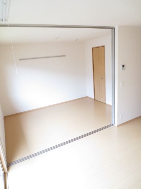 物件内観写真9　(居室)