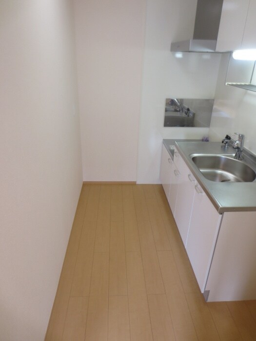 物件内観写真18　(廊下)